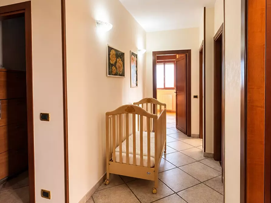 Immagine 11 di Appartamento in affitto  in via federico secondo  a Taranto