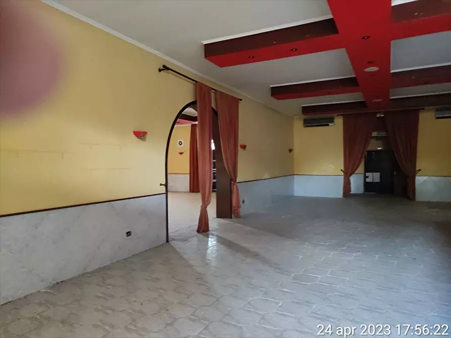 Immagine 6 di Locale commerciale in vendita  in Strada Provinciale  231 a Cerignola