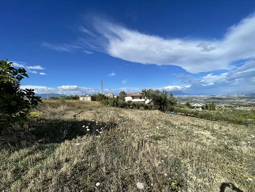 Immagine 11 di Rustico / casale in vendita  a Casalincontrada