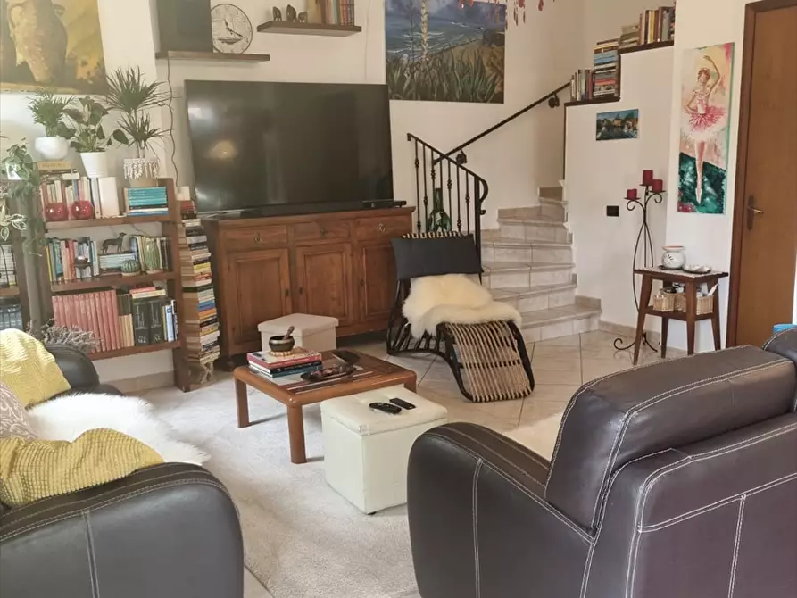 Immagine 3 di Villa in vendita  in Via leonardo da Vinci a Anzio