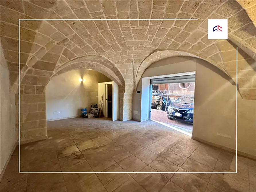 Immagine 3 di Box auto in vendita  in via anfiteatro 17 a Taranto