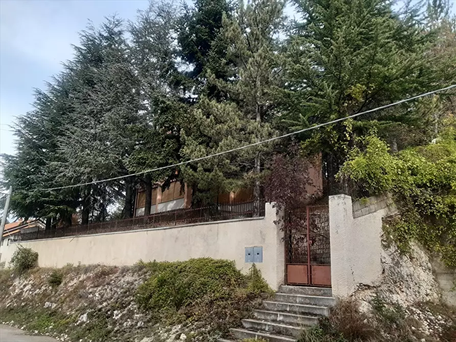 Immagine 1 di Casa indipendente in vendita  in Via Colle della Croce a Campo Di Giove