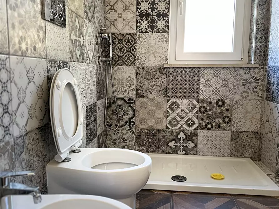 Immagine 9 di Villa in vendita  in via odino a Anzio