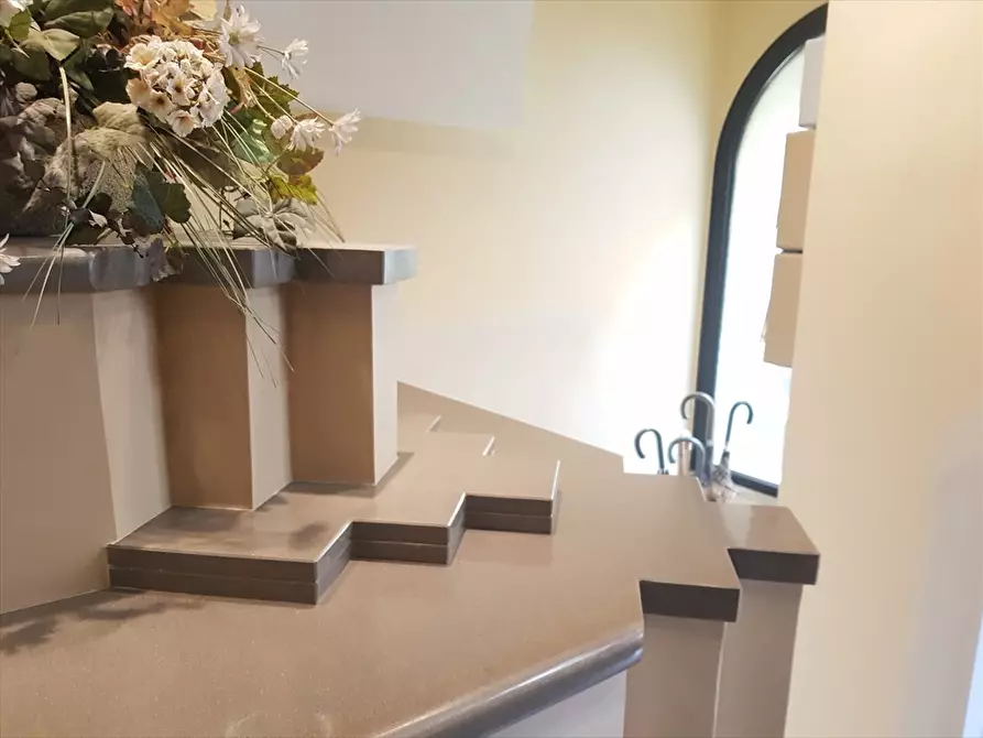 Immagine 11 di Palazzo in vendita  in Largo Fra Pantaleo a Palagiano