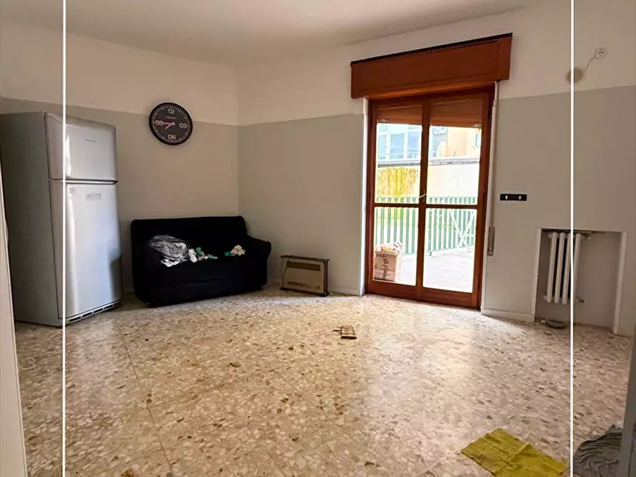 Immagine 5 di Appartamento in vendita  in via polesine 2 a Taranto