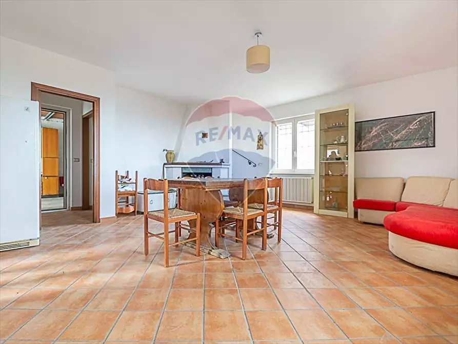 Immagine 3 di Villa in vendita  a Civitella Casanova