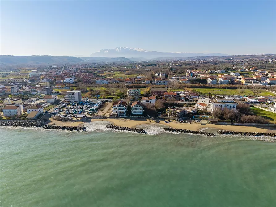 Immagine 3 di Appartamento in vendita  in Via Francesco Paolo Tosti a Francavilla Al Mare