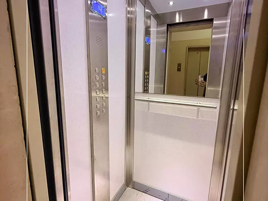 Immagine 8 di Appartamento in vendita  in VIA ETTORE D'AMORE 47 a Taranto