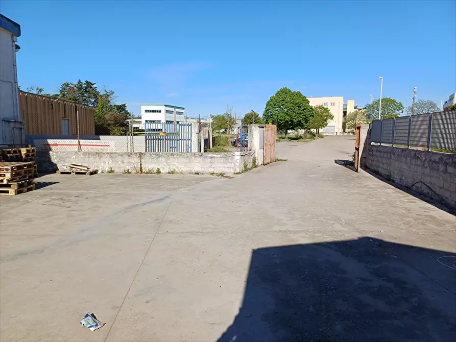 Immagine 8 di Capannone industriale in vendita  in Località Predda Niedda Strada 25 a Sassari