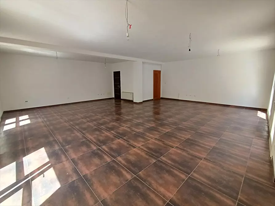 Immagine 14 di Locale commerciale in vendita  in Via Libio n. 32 a Porto Torres