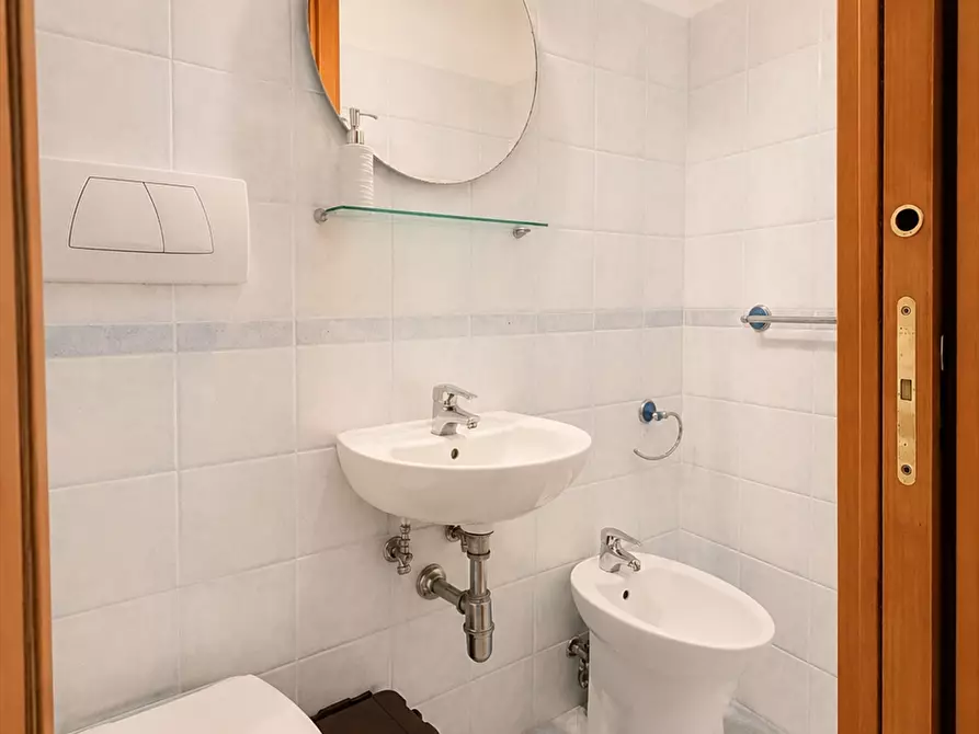 Immagine 17 di Appartamento in vendita  in via dei saraceni 2 a Martina Franca