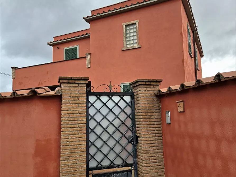 casa indipendente in vendita ad Anzio in zona Villa Claudia