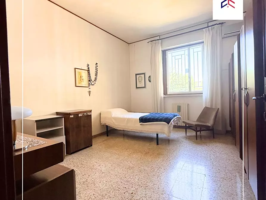 Immagine 16 di Appartamento in vendita  in piazza brodolini 214 a Taranto