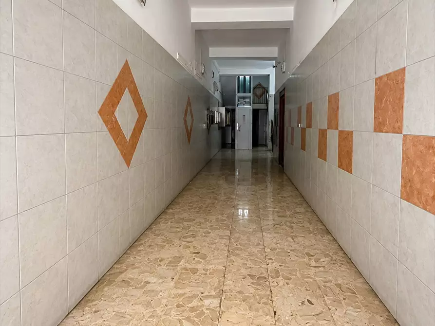 Immagine 2 di Appartamento in affitto  in via cesare battisti 83 a Taranto