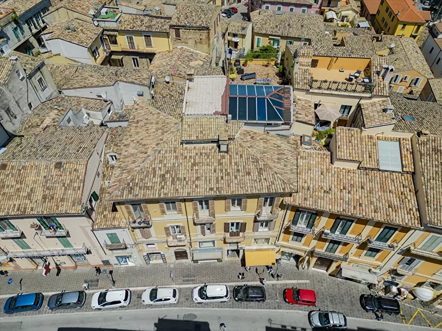 Immagine 2 di Locale commerciale in vendita  in Via Arniense a Chieti