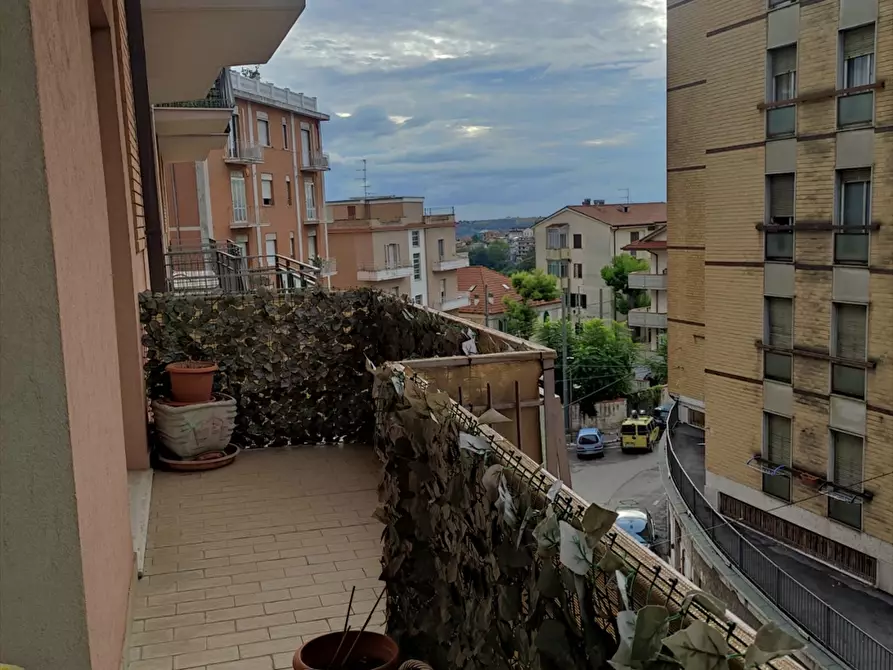 Immagine 11 di Appartamento in vendita  in via federico salomone 109 a Chieti
