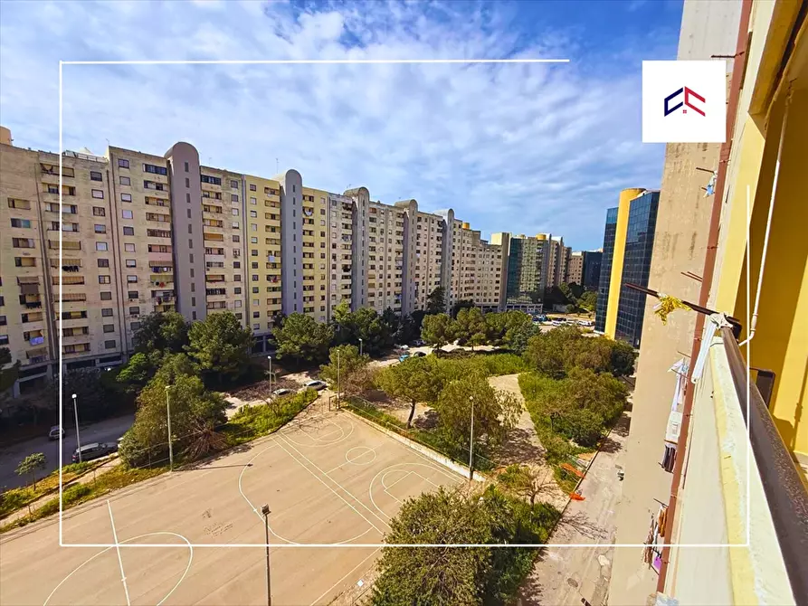 Immagine 3 di Appartamento in vendita  in piazza pertini 19 a Taranto