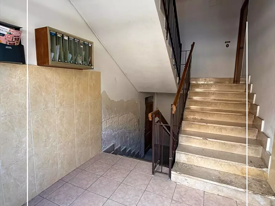 Immagine 2 di Appartamento in vendita  in via lago di garda 5 a Taranto