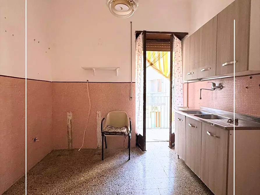 Immagine 6 di Appartamento in vendita  in via la spezia 6 a Taranto