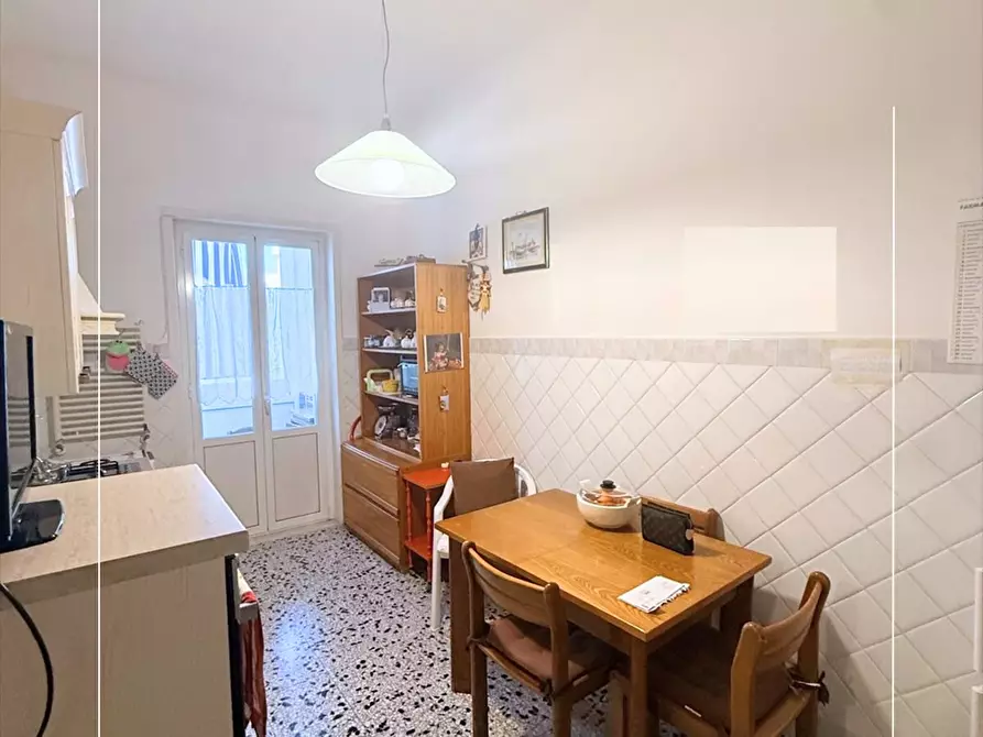 Immagine 15 di Appartamento in vendita  in via dario lupo 46 a Taranto