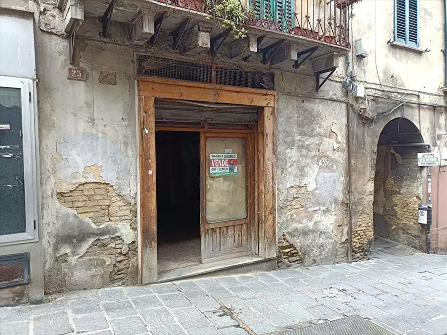 Immagine 3 di Locale commerciale in vendita  in Via Toppi a Chieti