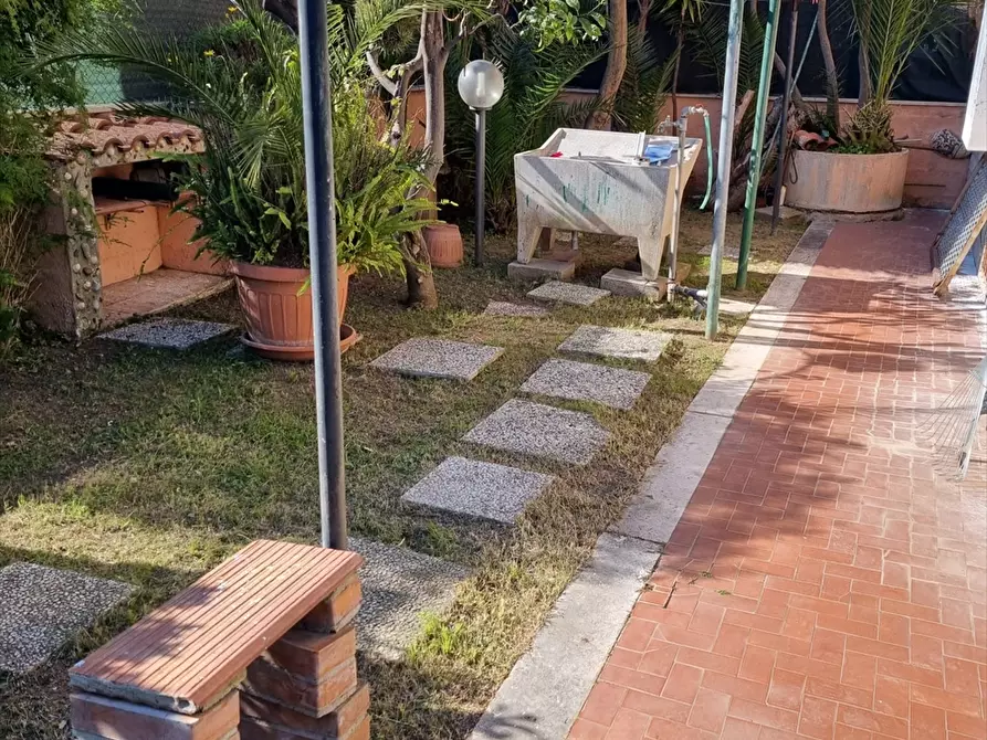 Immagine 7 di Appartamento in vendita  in via di valle schioia a Anzio