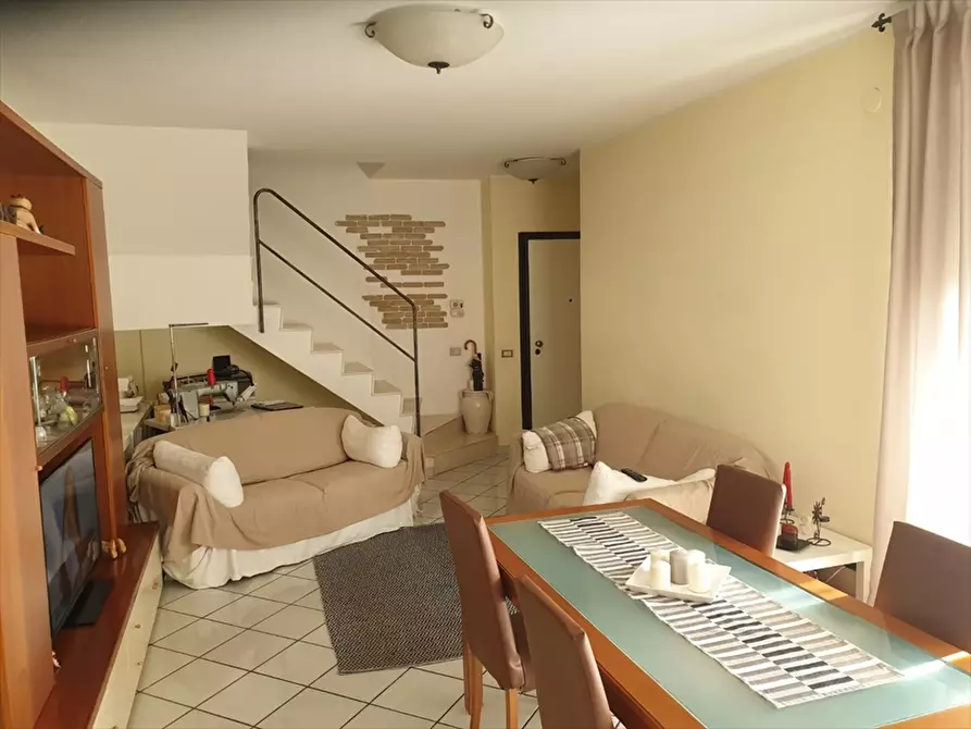 Immagine 2 di Appartamento in vendita  a Chieti