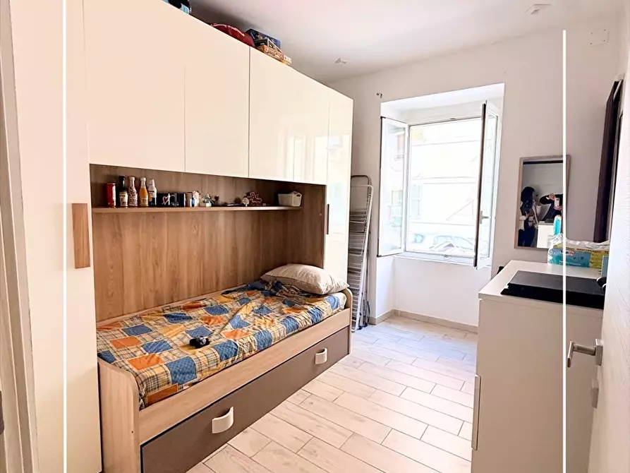 Immagine 11 di Appartamento in vendita  in via amalfi 5 a Taranto