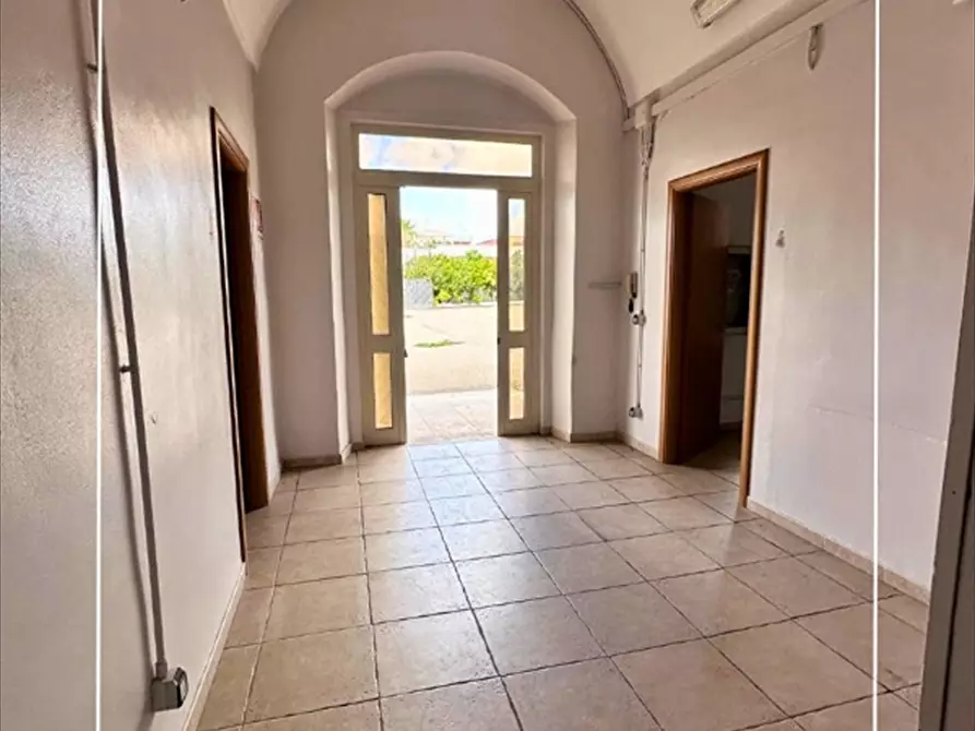 Immagine 10 di Villa in vendita  in VIA VITTORIO EMANUELE N. 144 a Statte