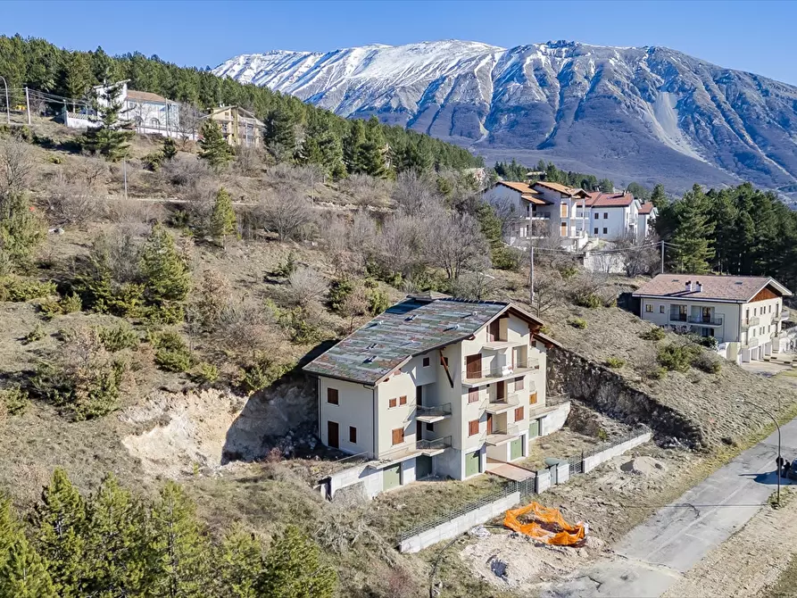 Immagine 2 di Appartamento in vendita  in Via Colle della Croce a Campo Di Giove
