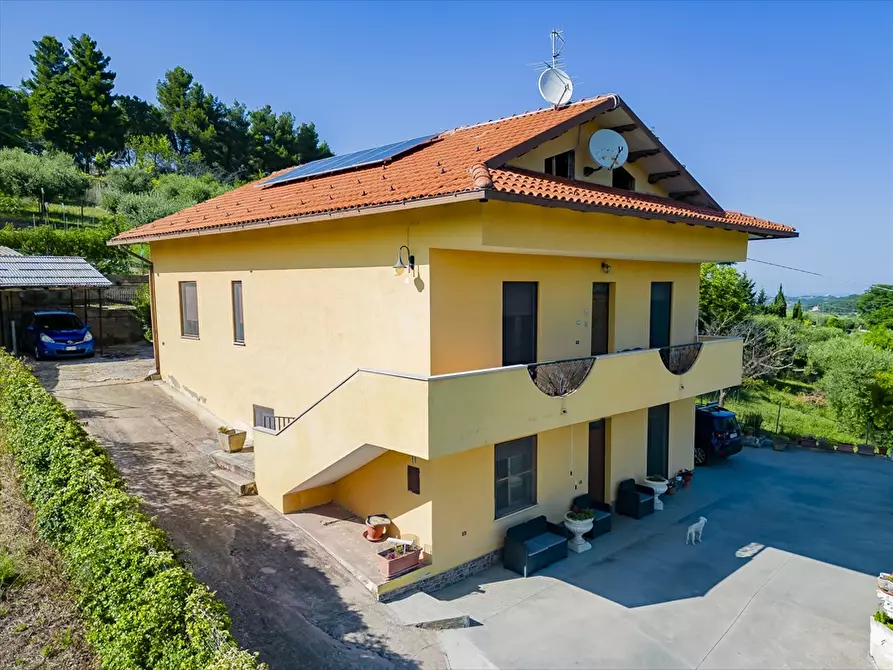 Immagine 11 di Villa in vendita  in Colle San Paolo a Chieti