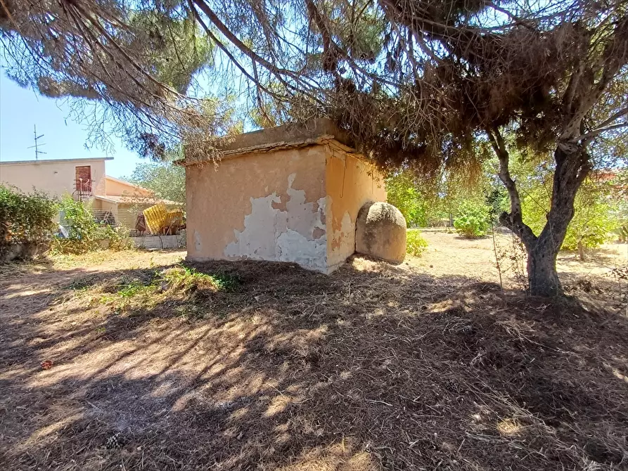 Immagine 11 di Garage in vendita  in  Sorso Badde Fustiggiu 