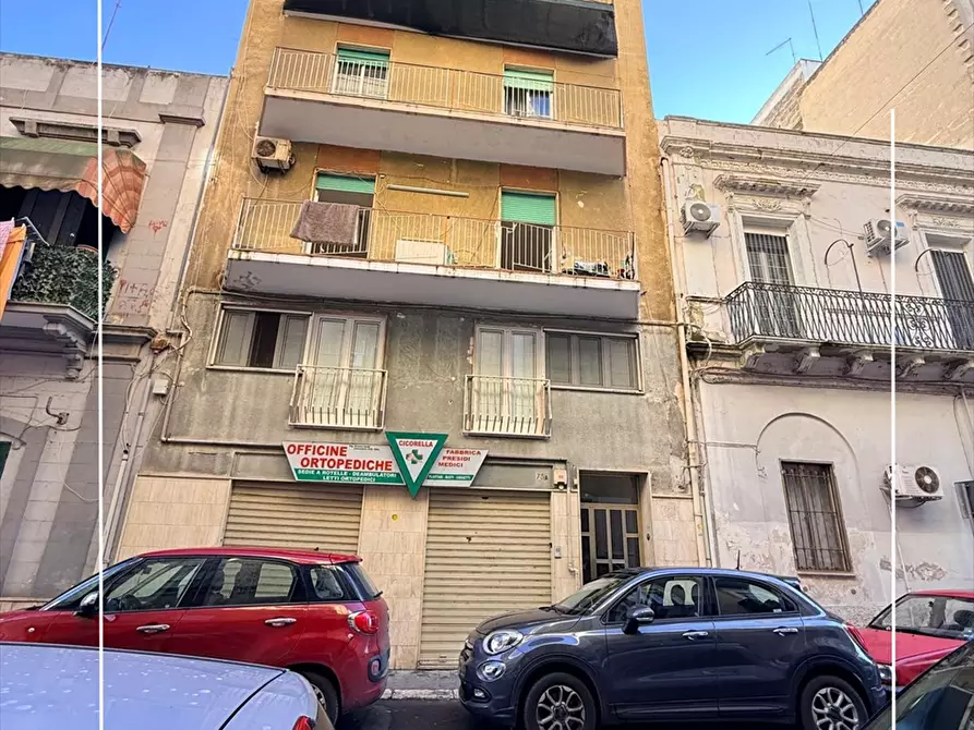 Immagine 1 di Appartamento in vendita  in via temenide 73 a Taranto