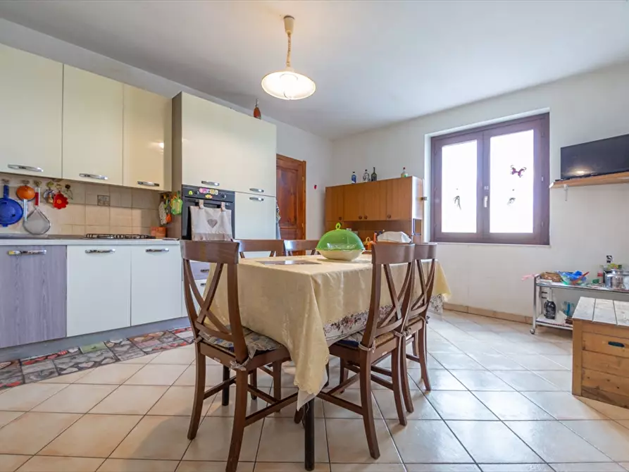 Immagine 5 di Villa in vendita  a Vicoli