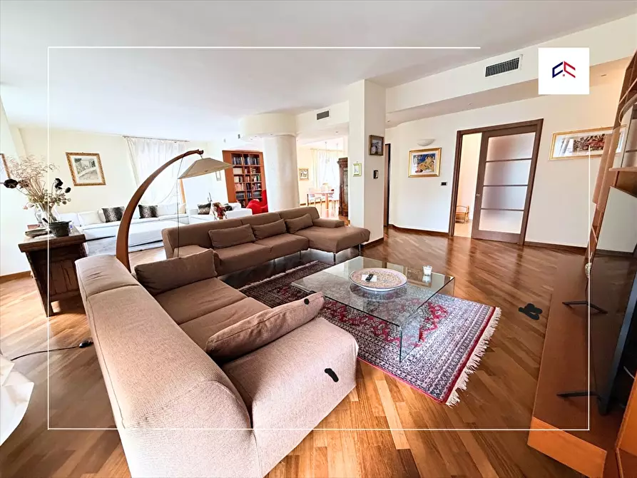 Immagine 10 di Appartamento in vendita  in VIA ETTORE D'AMORE 47 a Taranto