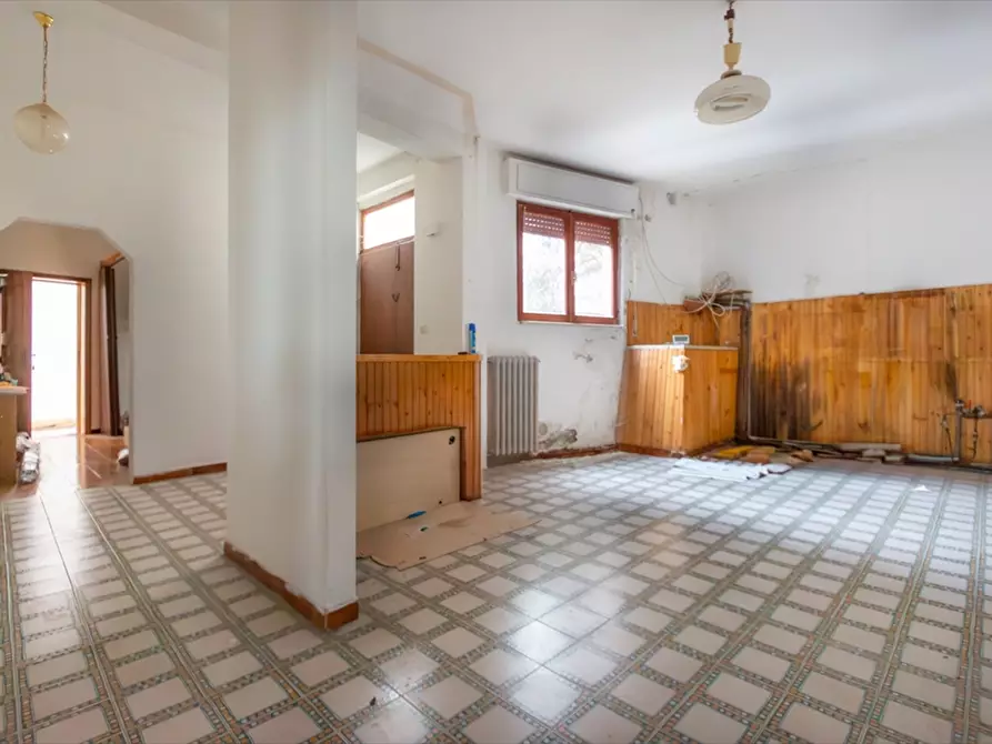 Immagine 3 di Casa indipendente in vendita  in VIA DE DOMINICIS  a Penne