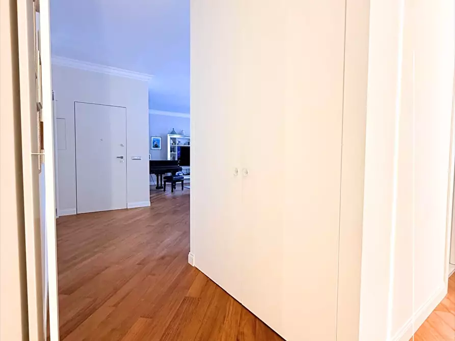 Immagine 11 di Appartamento in vendita  in via dante 236 a Taranto