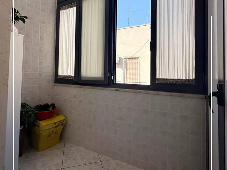 Immagine 8 di Appartamento in vendita  in VIA PASCOLI  a Taranto