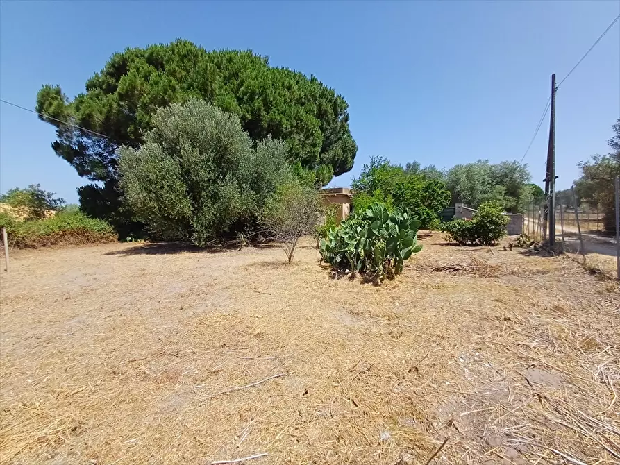 Immagine 20 di Garage in vendita  in  Sorso Badde Fustiggiu 