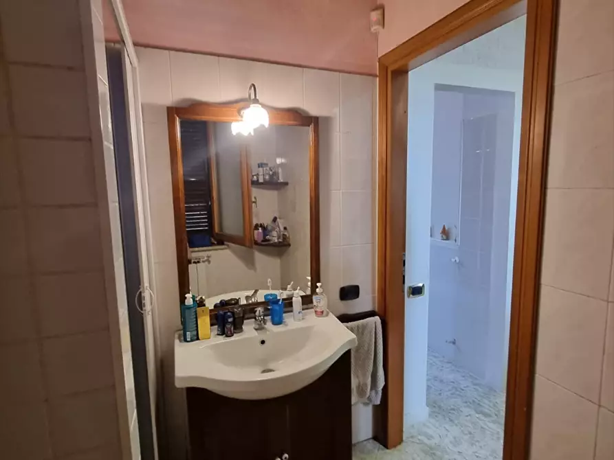 Immagine 14 di Villa in vendita  in Via degli olmi a Anzio