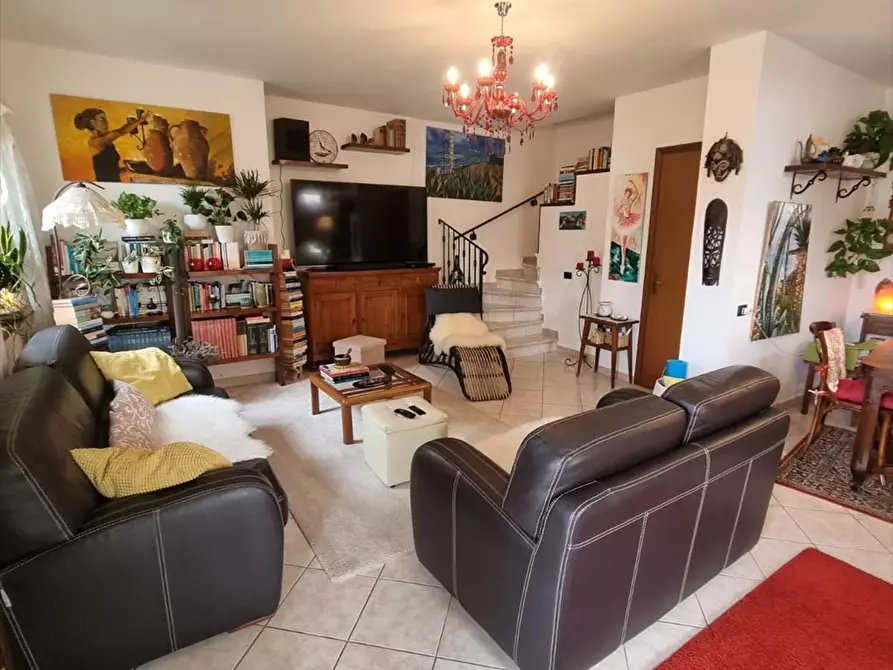 Immagine 8 di Villa in vendita  in Via leonardo da Vinci a Anzio