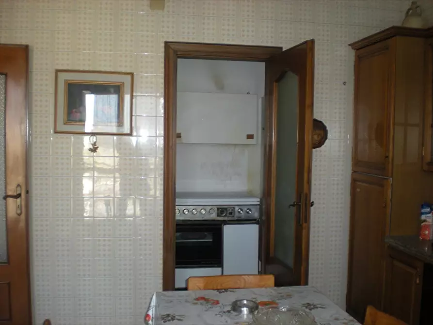 Immagine 9 di Appartamento in vendita  in Viale G. Di Vittorio a Cerignola