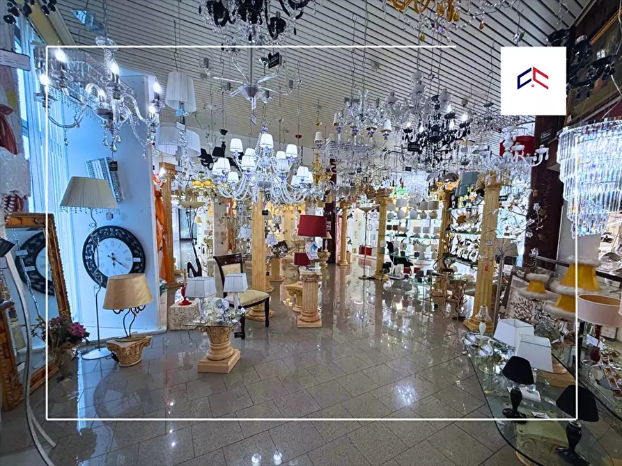 Immagine 5 di Locale commerciale in vendita  in contrada baronia a San Giorgio Ionico