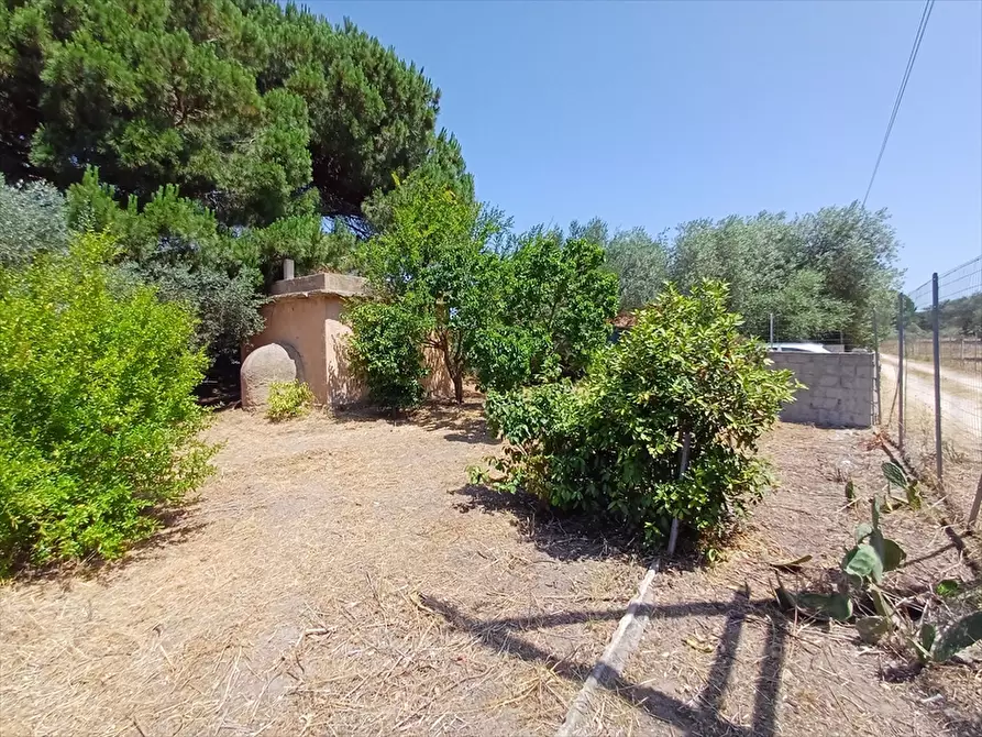 Immagine 23 di Garage in vendita  in  Sorso Badde Fustiggiu 