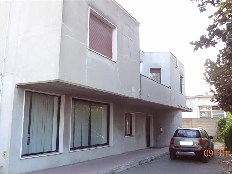 Immagine 1 di Capannone industriale in vendita  in Via Po a San Giovanni Teatino