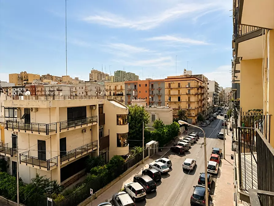 Immagine 10 di Appartamento in affitto  in via plateja 61 a Taranto