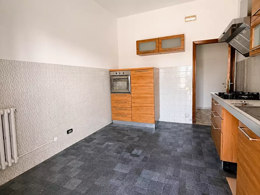 Immagine 9 di Appartamento in vendita  in via sibari 4 a Taranto