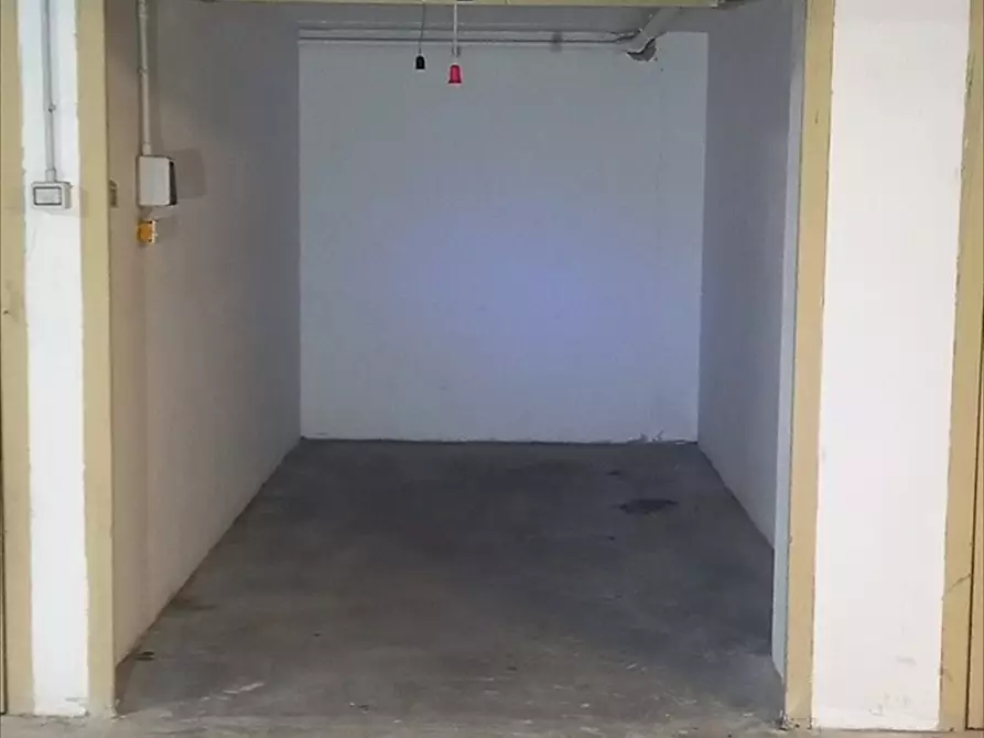 Immagine 17 di Garage in vendita  in Via Gennargentu n. SNC a Sassari