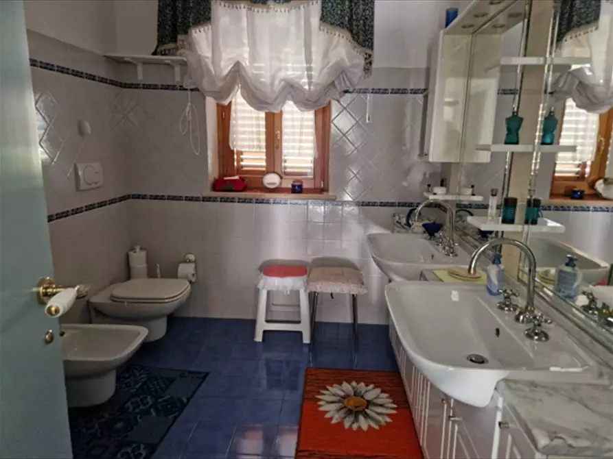 Immagine 16 di Villa in vendita  in Contrada Santone a Isola Del Gran Sasso D'italia