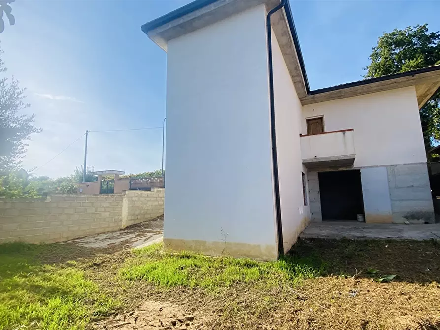Immagine 16 di Casa indipendente in vendita  in Contrada Cerreto 200 a Miglianico